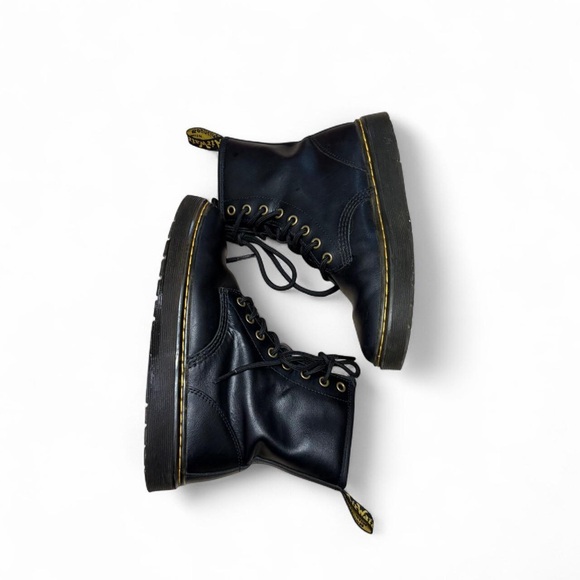 Dr Martens Docs Zavala Combat Boots Womens 7 Black Leather Lace Up 8-Eye Grunge - Picture 3 of 9